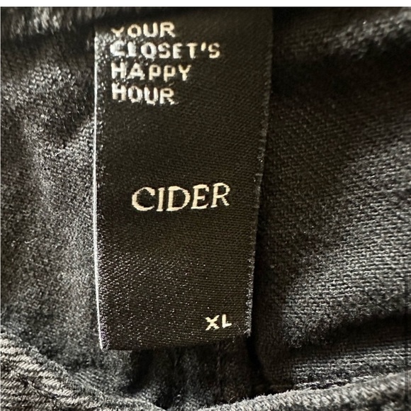 Cider High Waisted Loose Fit Wide Leg Trouser Jeans Pants, Black, Size XL, NWT - Picture 10 of 11